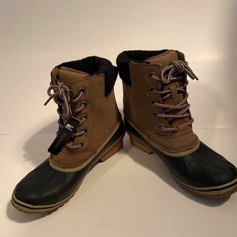 Sorel Slimpack ll Waterproof lace duck boots